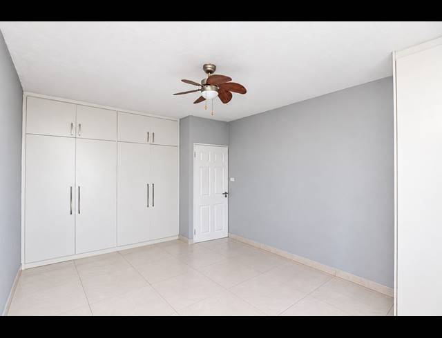 1 BEDROOM APARTMENT FOR SALE IN ESSENWOOD
